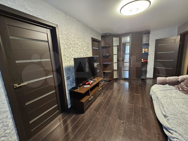 4-к. квартира, 60,7 м², 2/5 эт.