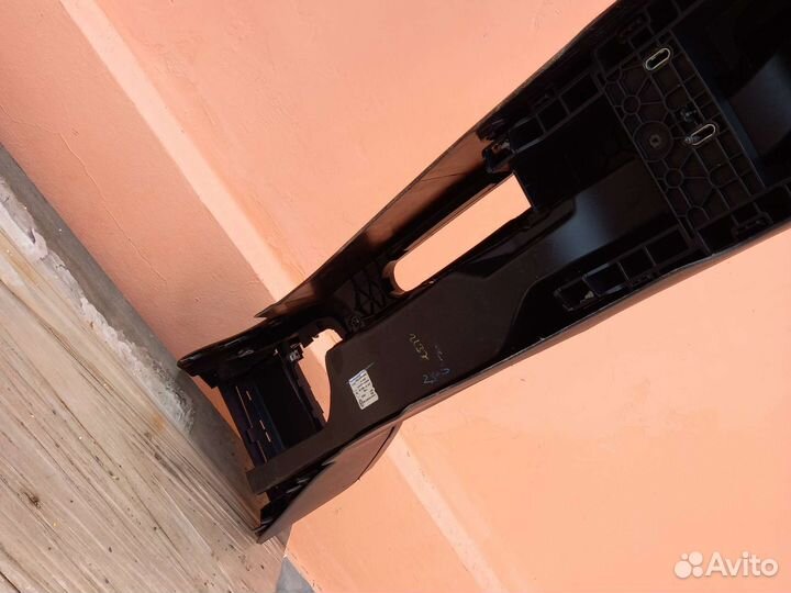 Volkswagen jetta 6 джетта 6 подлокотник