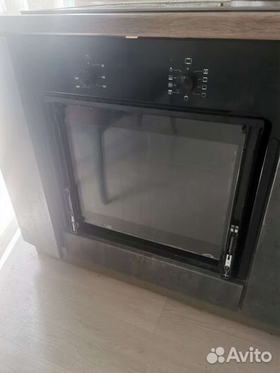 Встраиваемый электрический духовой шкаф