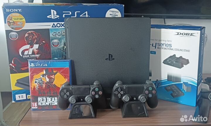 Playstation 4 slim 1tb