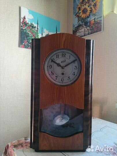 Часы настенные СССР янтарь