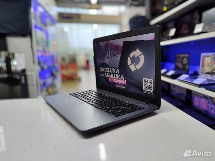 Ноутбук Asus Intel Pentium 4 гб