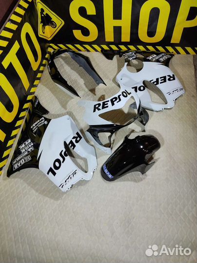Пластик на Honda CBR F4 99-00