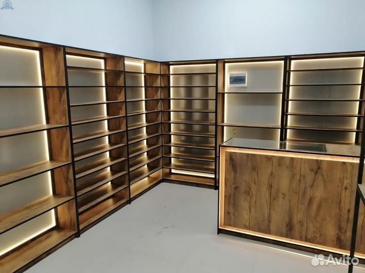 Торговые стеллажи в бутик