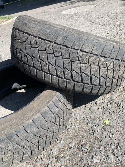 Bridgestone Blizzak DM-V2 235/55 R18