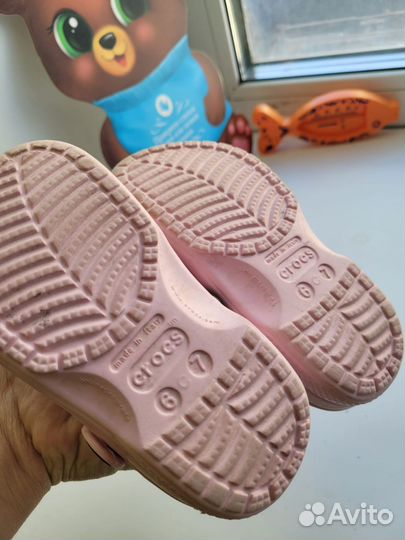 Шлепанцы crocs