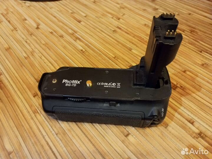 Батарейный блок Phottix BG-7D