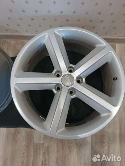 Диски на audi r18