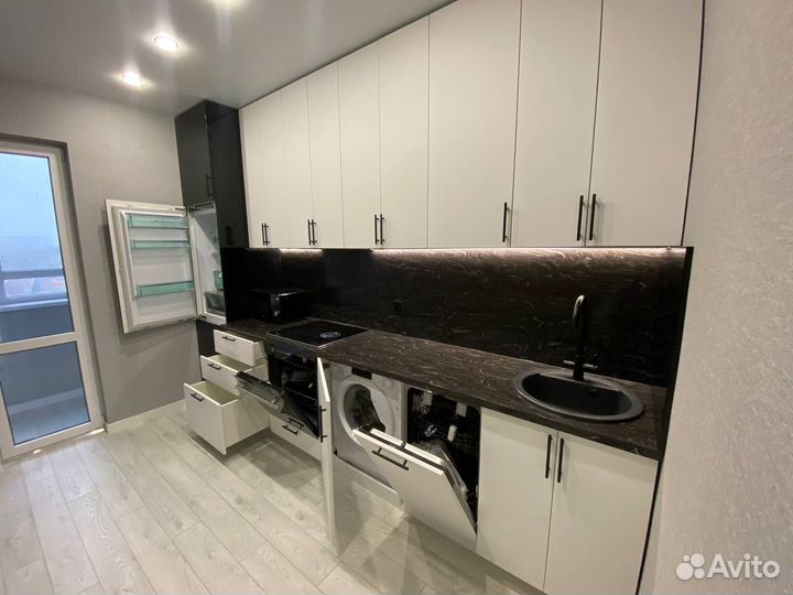 Кухни на заказ / Изготовление кухни / Кухня