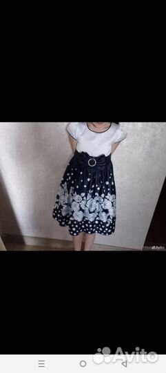 Платье на девочку 5-6лет