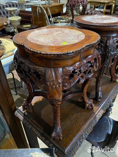 Стол консольный/подставка в восточном стиле