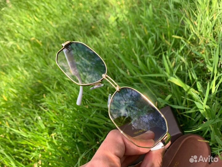 Солнцезащитные очки женские Tom Ford