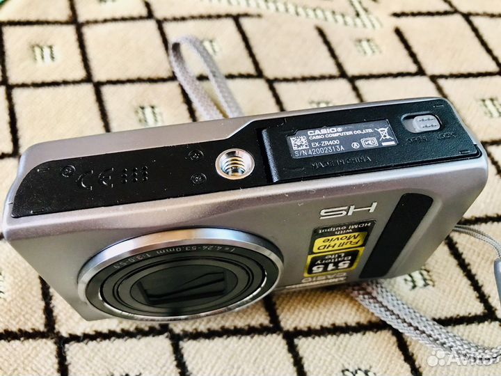 Фотоаппарат Casio EX-ZR400 (неисправный)