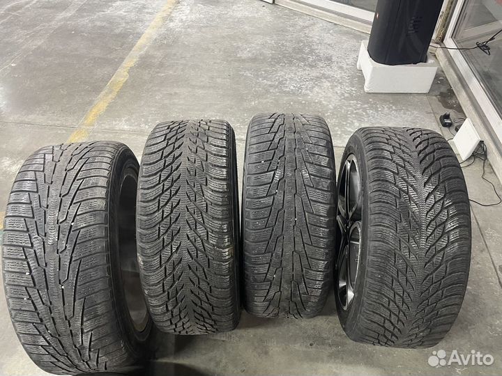 R18 Nokian Tyres Hakkapeliitta R3 245/45, PCD 5x100 DIA 10