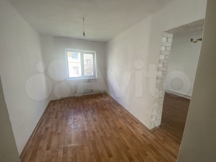 2-к. квартира, 38 м², 1/1 эт.