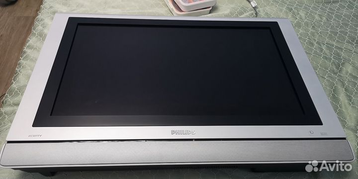Philips 32 дюйма 32PF9976