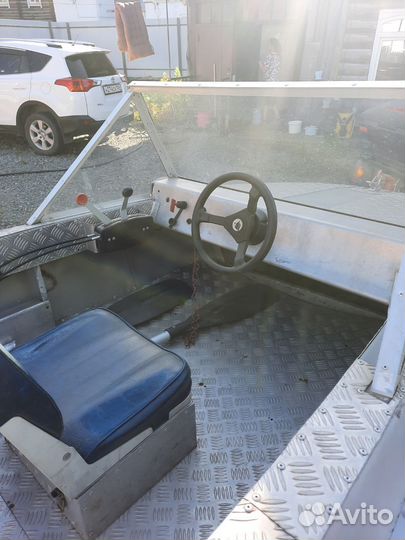 Лодка с мотором Неман 1