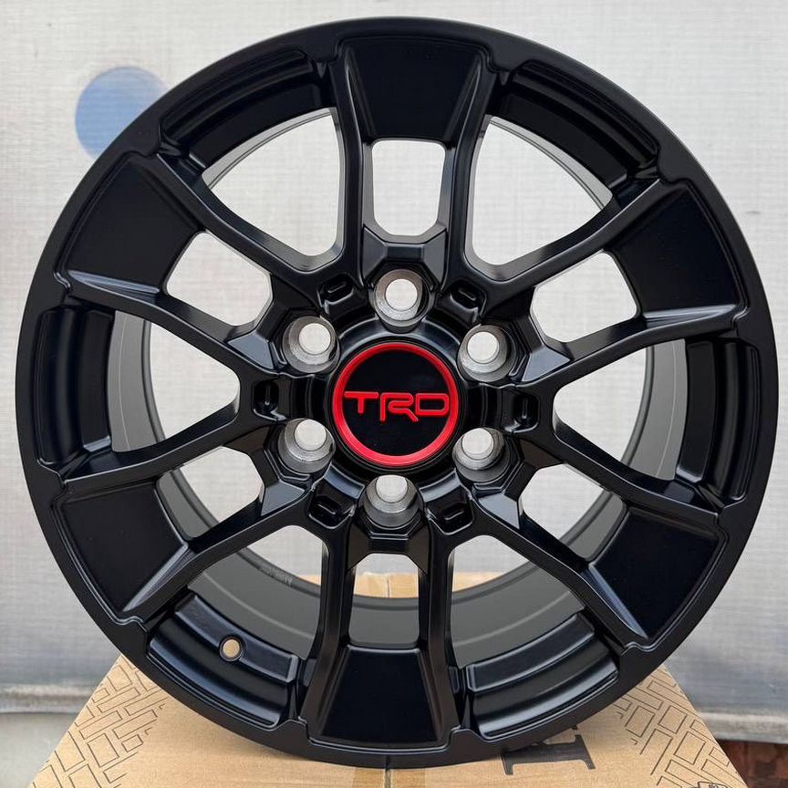 Литые диски TRD TF2 8×R18 6×139.7