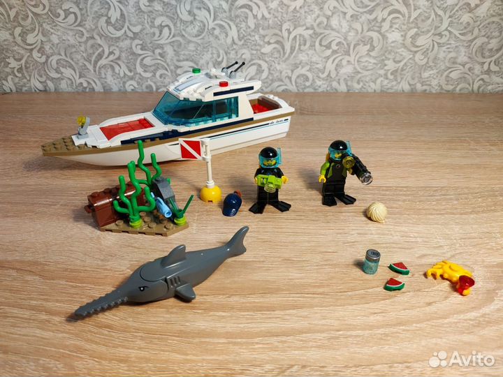 Lego City 60221 Яхта для дайвинга