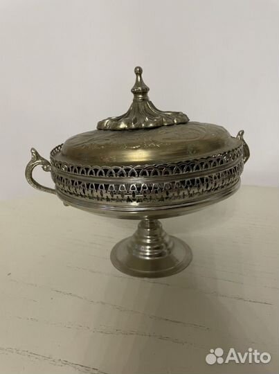 Ваза конфетница на ножке,старинная,Германия
