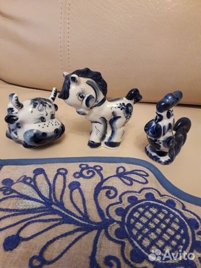 Коллекционные фигурки гжель