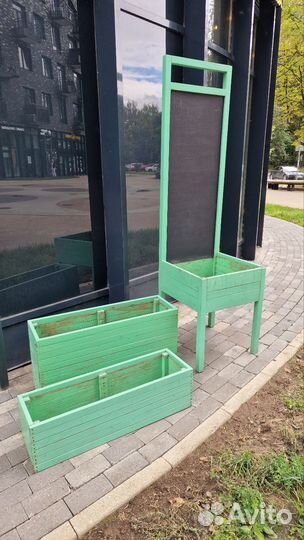 Стул-кашпо с меловой доской