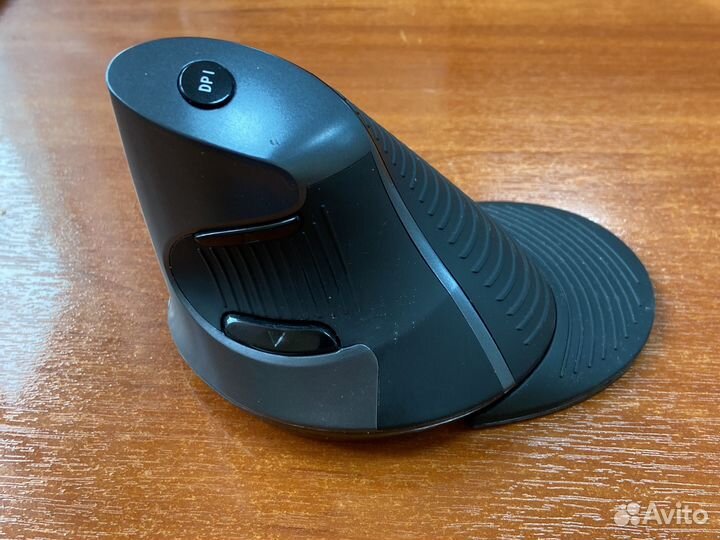 Вертикальная мышь delux m618