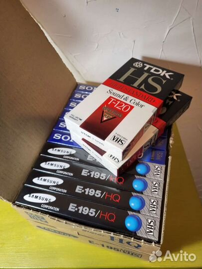 12 чистых видеокассет VHS