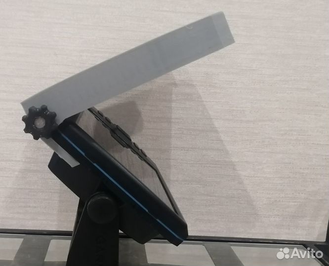 Крышка козырек Garmin 9 sv с фиксатором проводов