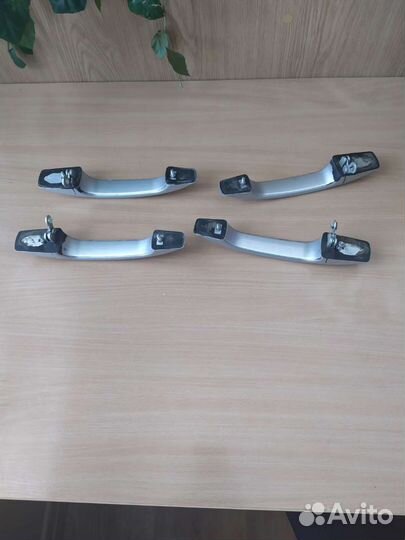 Комплект автомобильных ручек