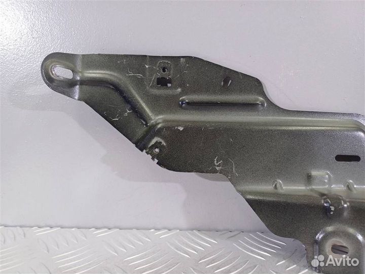 Кронштейн Volkswagen Scirocco 1K8867192A