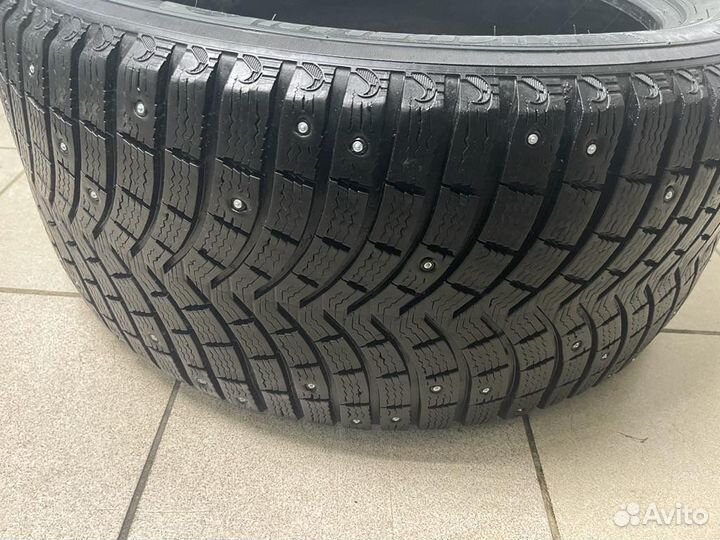 Michelin Latitude X-Ice North 2 + 295/40 R20