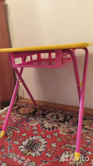 Детский столик