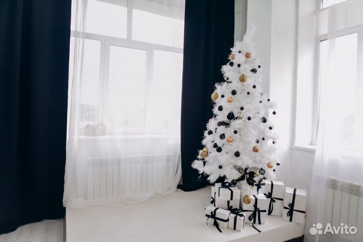 Фотостудия двухэтажная новогодняя