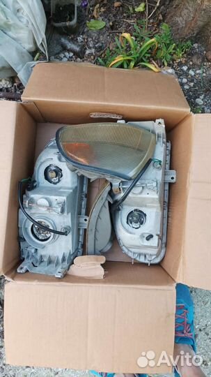 Фары на delica комплект с поворотниками