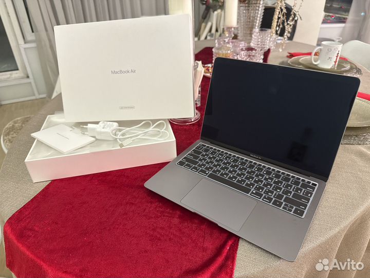 Apple macbook air 13 2020