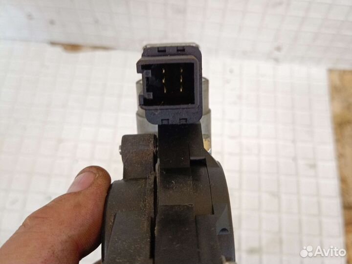 Стеклоподъемник электр задний правый Mazda 3 bk