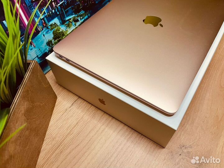 Macbook air 13 2020 m1 Рабочая лошадка