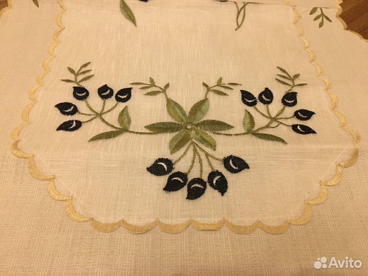 Новый набор накладок на стол (ручная работа)