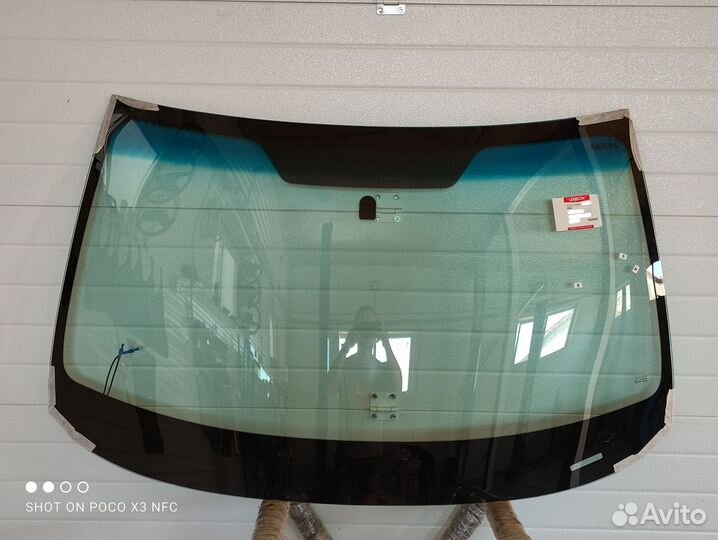 Лобовое стекло Kia Sportage III (2010-16) ощ