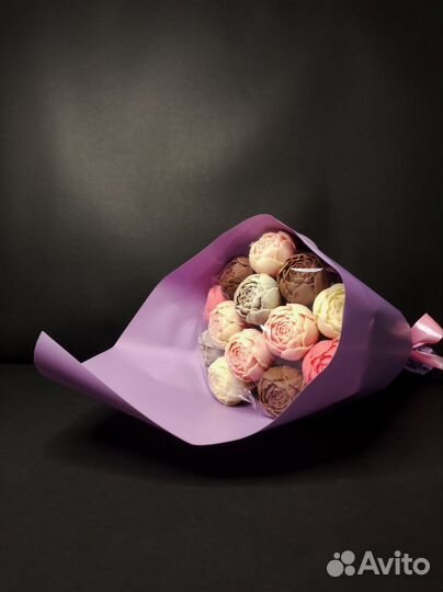 Пионы из Бельгийского Шоколада - 13 шт в Букете