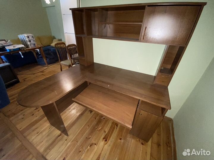 Компьютерный стол