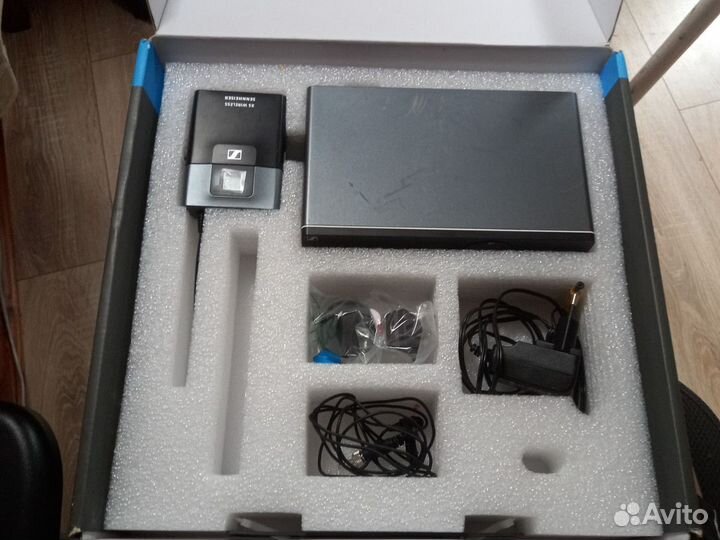 Радиосистема петличный Sennheiser XSW 1-ME2-A