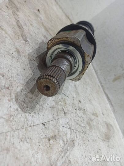 Привод передний левый