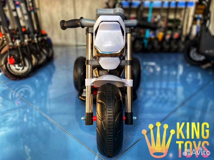 Детский трицикл BMW R1200 Roadster