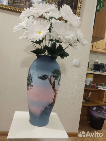 Керамическая ваза для цветов