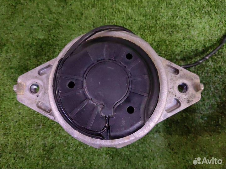 Опора двигателя левая Mercedes-Benz Gle-Class C292