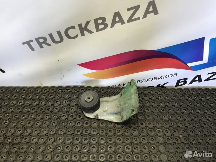 397301 Кронштейн двигателя передний