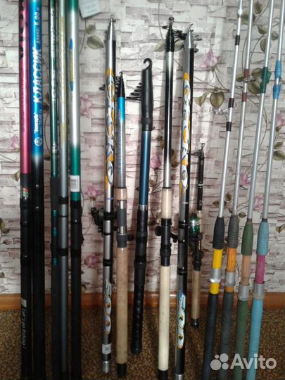 Удочки оснащённые 4.5м,поплавки,садок