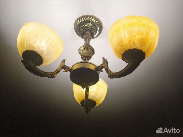 Люстра подвесная потолочная